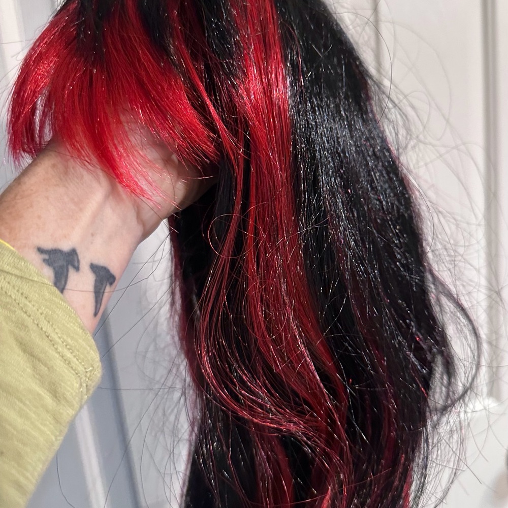 Halloween wig Black and reddish long layered hair - Picture 5 of 10